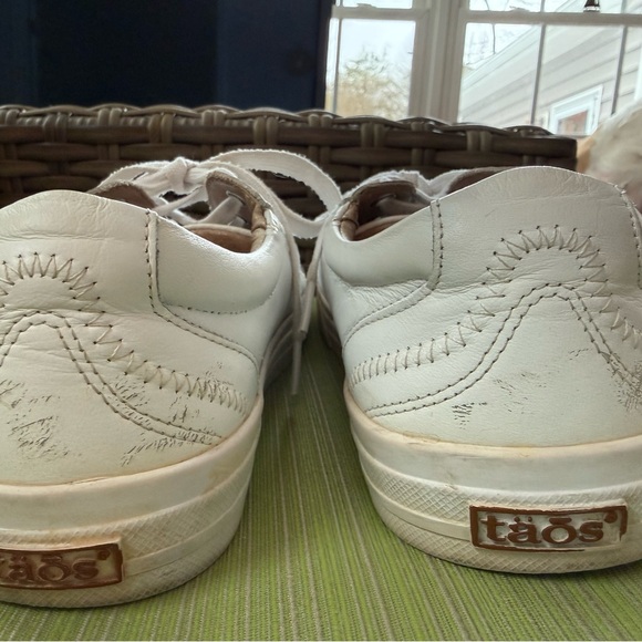 Taos Footwear White Women's Sneakers - Picture 4 of 6